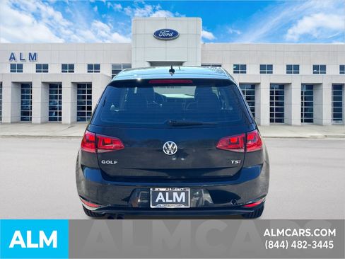 Used 2017 Volkswagen Golf SE image 7