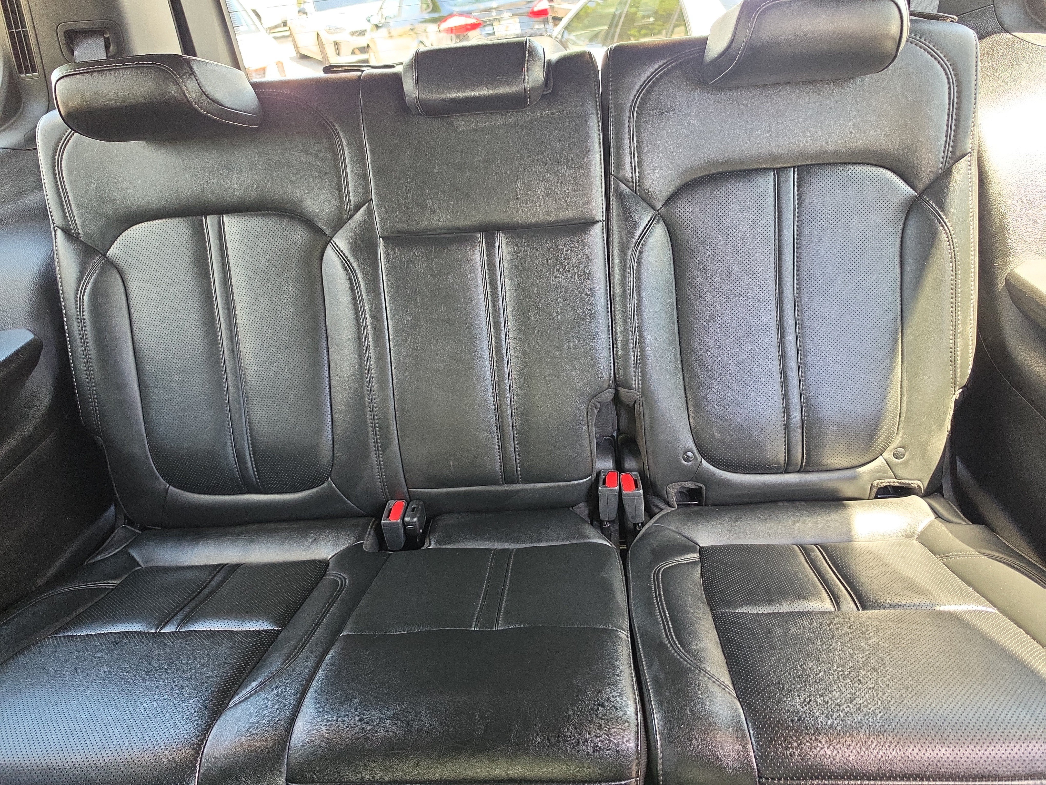 Used 2023 Jeep Wagoneer Series III w/ Preferred Equipment Group AWD/4WD image 16