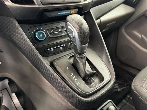 Used 2022 Ford Transit Connect XLT FWD image 22