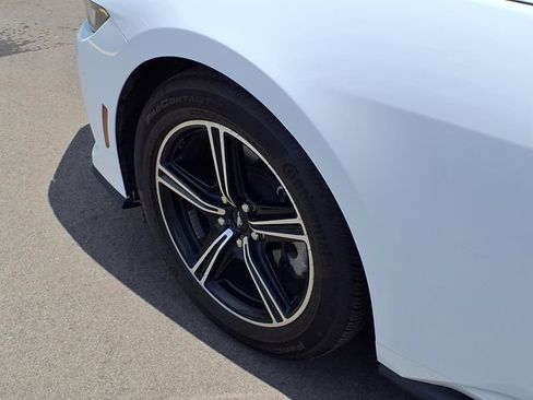 Used 2025 Ford Mustang Coupe RWD image 22