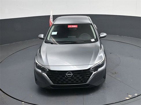 Used 2025 Nissan Sentra S image 44