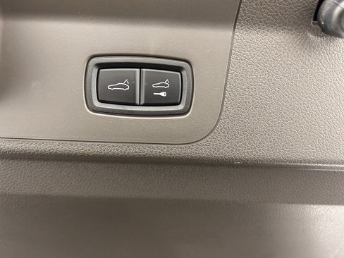 Certified 2022 Porsche Panamera 4 Platinum Edition image 18