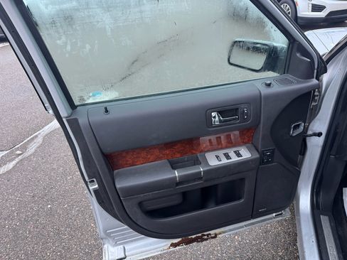 Used 2010 Ford Flex Limited image 14