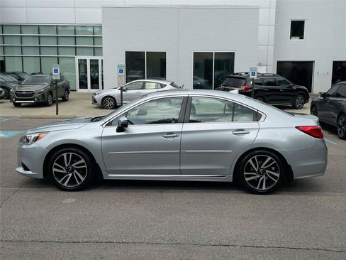 Used 2017 Subaru Legacy 2.5i Sport AWD/4WD image 2