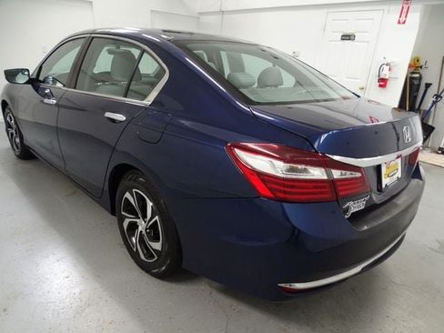 Used 2017 Honda Accord LX image 16