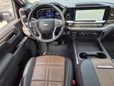 Used 2025 Chevrolet Silverado 2500 High Country w/ High Country Premium Package image 14
