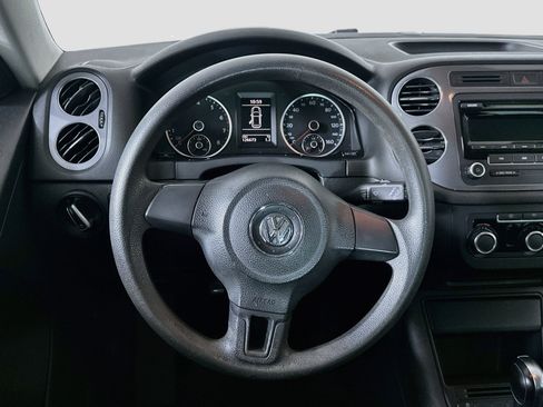 Used 2012 Volkswagen Tiguan S FWD image 17