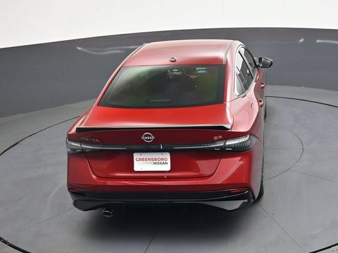 Certified 2026 Nissan Sentra SR w/ Floor Mat Package FWD image 33