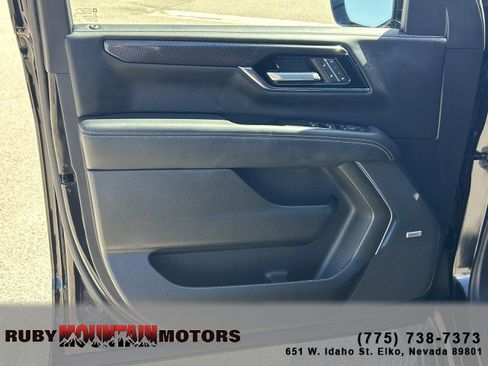 Used 2026 GMC Yukon XL Elevation w/ LPO, Floor Liner Package AWD/4WD image 9