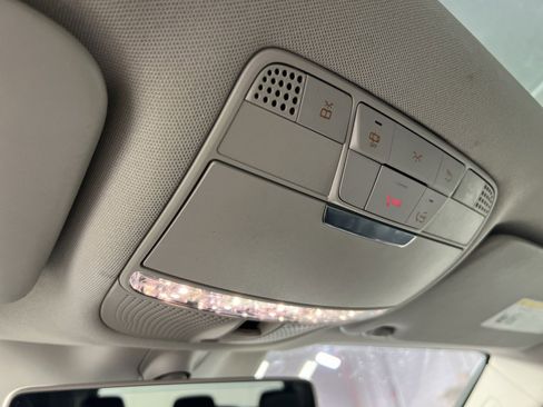 Used 2020 Mercedes-Benz GLC 300 4MATIC image 37