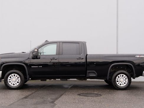 Used 2024 Chevrolet Silverado 3500 LT image 22