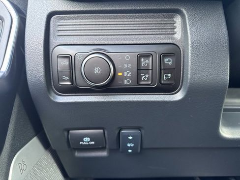 Used 2025 Ford F350 Platinum image 19