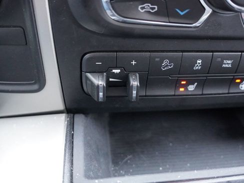 Used 2017 RAM 2500 Big Horn image 28