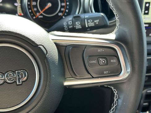 Used 2022 Jeep Wrangler Unlimited Sahara w/ Cold Weather Group image 27