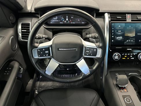 Used 2023 Land Rover Discovery S R-Dynamic image 28