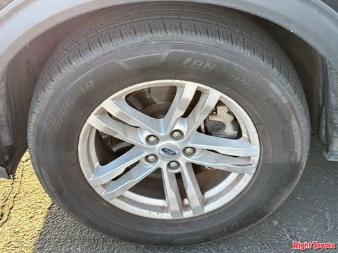 Used 2021 Ford Explorer XLT w/ Equipment Group 202A AWD/4WD image 8