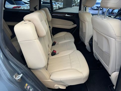 Used 2018 Mercedes-Benz GLS 450 4MATIC w/ Premium Package image 15