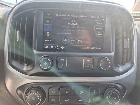 Used 2019 Chevrolet Colorado LT w/ LT Convenience Package RWD image 24