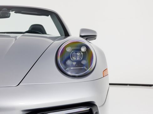 Used 2022 Porsche 911 Carrera image 62