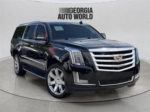 Used 2019 Cadillac Escalade ESV Luxury RWD image 11