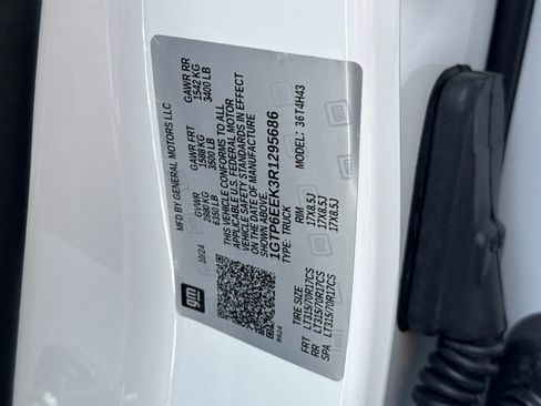 New 2024 GMC Canyon AT4X w/ AT4X AEV Edition AWD/4WD image 30