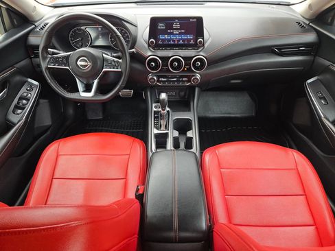 Certified 2024 Nissan Sentra SR FWD image 15