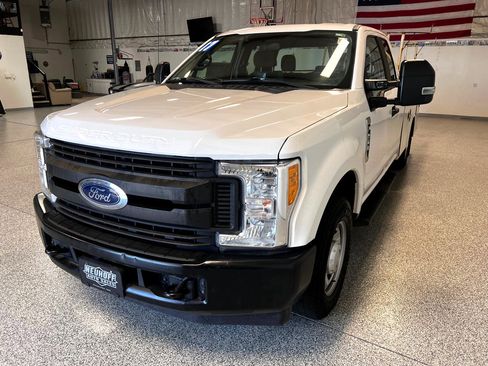 Used 2017 Ford F250 XL w/ Power Equipment Group image 11