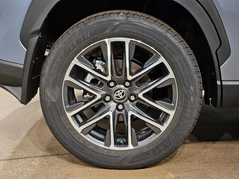 New 2026 Toyota Corolla Cross XLE FWD image 23