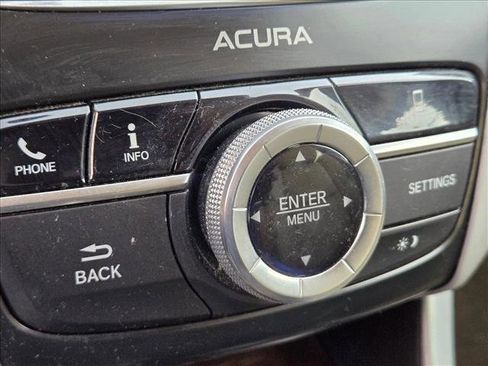 Used 2020 Acura TLX image 18