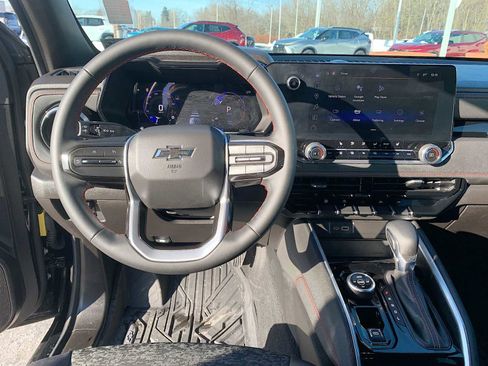 Certified 2024 Chevrolet Colorado Z71 w/ Z71 Convenience Package 2 image 19