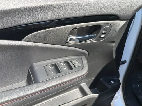 Used 2025 Honda Ridgeline Black Edition image 19
