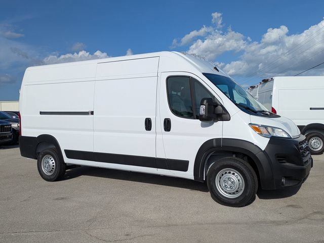 New 2026 RAM ProMaster 2500 w/ Premium Convenience Group FWD image 2