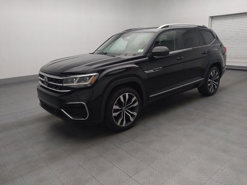 Used 2021 Volkswagen Atlas SEL R-Line image 2