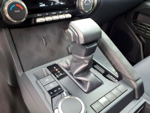 Certified 2025 Toyota Tacoma SR AWD/4WD image 19