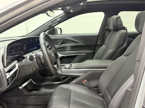 Used 2024 Cadillac Lyriq Sport image 23