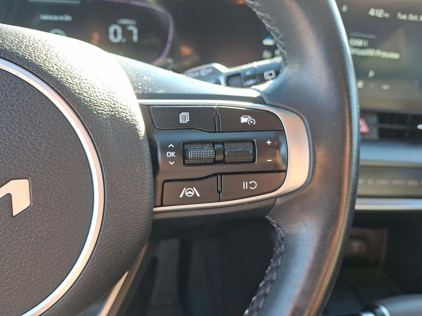 Used 2024 Kia Sportage EX AWD/4WD image 24