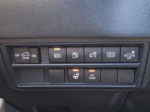 Used 2022 Toyota Tundra Limited image 24