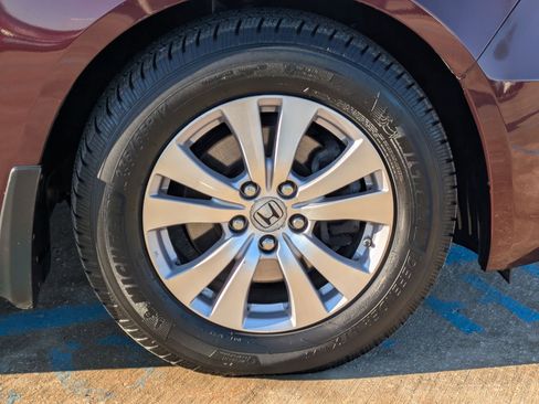 Used 2014 Honda Odyssey EX image 31