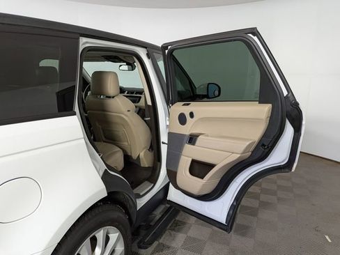 Used 2015 Land Rover Range Rover Sport HSE image 33