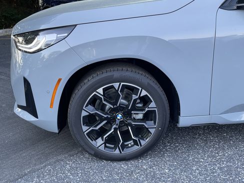 New 2026 BMW X3 xDrive30i w/ Premium Package AWD/4WD image 4
