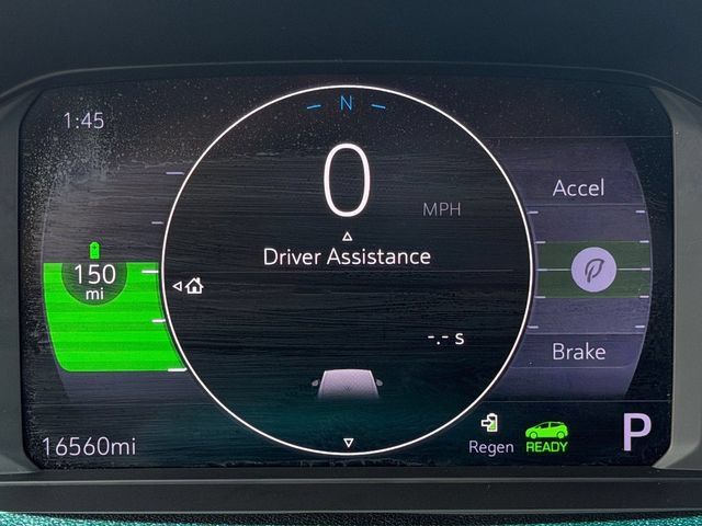 Used 2023 Chevrolet Bolt LT w/ Infotainment Package FWD image 29