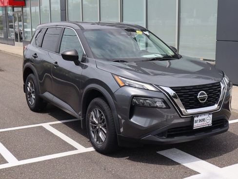 Certified 2021 Nissan Rogue S AWD/4WD image 2
