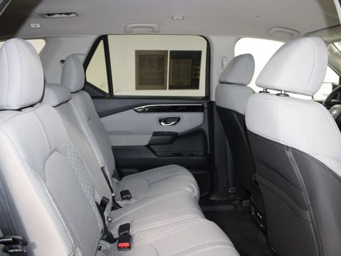 Used 2023 Honda Pilot LX image 28