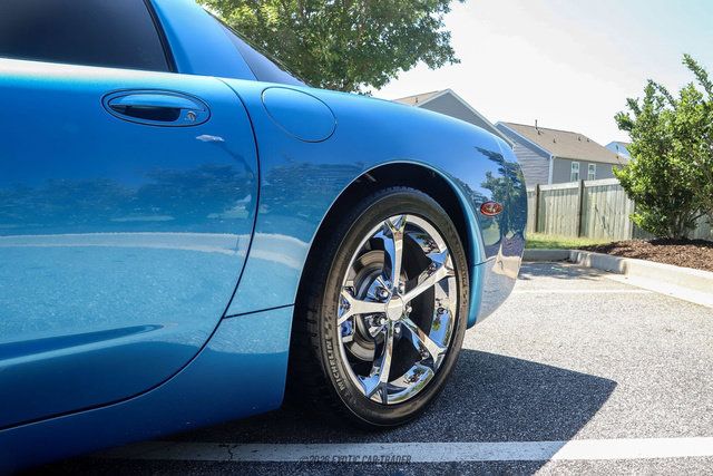 Used 1998 Chevrolet Corvette Coupe w/ Roof Pkg RWD image 77