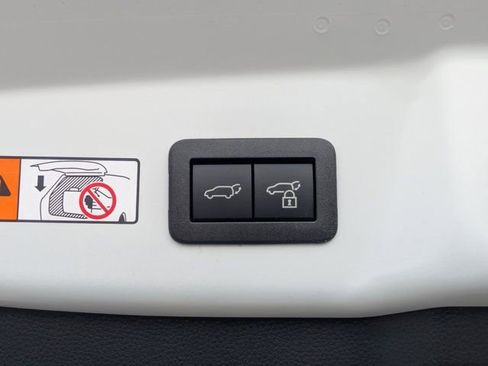 New 2026 Toyota Prius Plug-In Hybrid FWD image 13