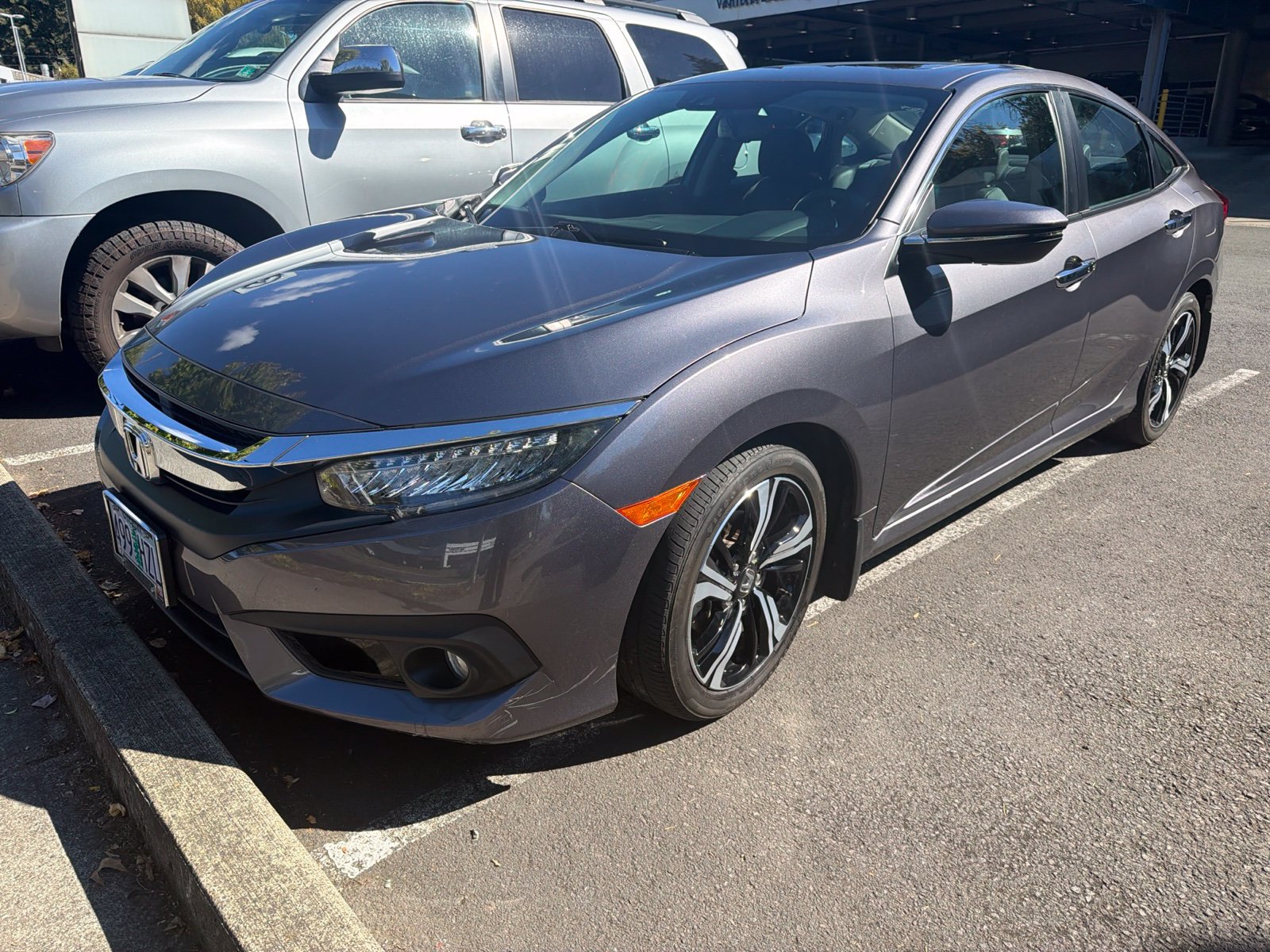 Used 2016 Honda Civic Touring image 1