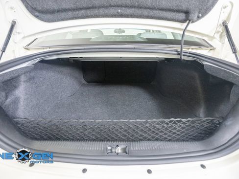 Used 2006 Buick LaCrosse CXL w/ Chrome Appearance Package FWD image 29