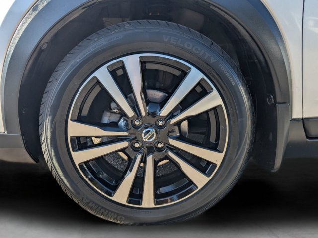 Certified 2020 Nissan Kicks SV w/ Exterior Package FWD image 10
