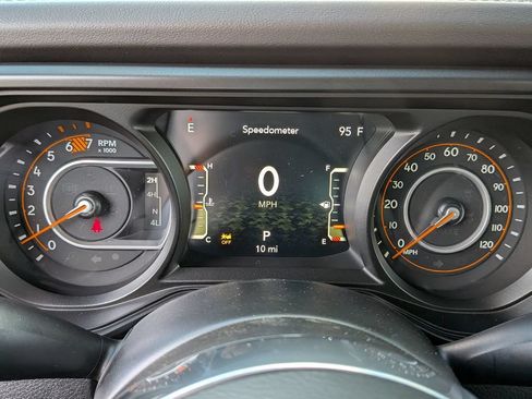 New 2026 Jeep Wrangler Unlimited Sahara AWD/4WD image 15