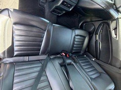 Used 2024 Ford Edge SEL AWD/4WD image 13